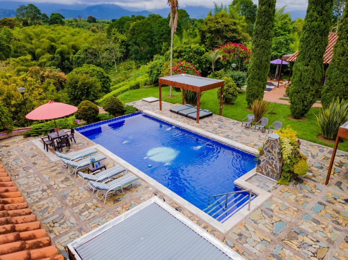 Hotel Campestre Solar De La Luna Albania  Exterior photo
