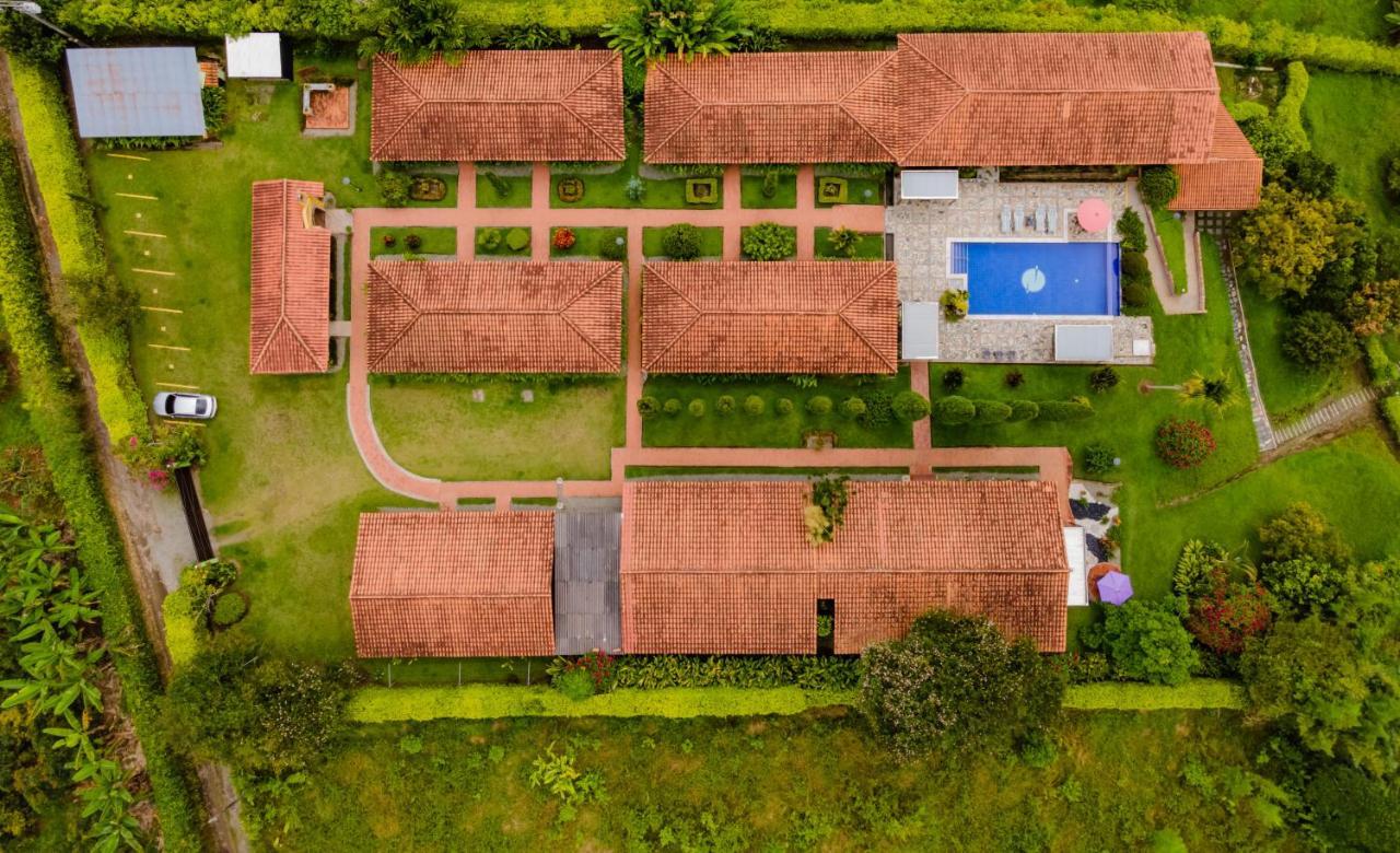 Hotel Campestre Solar De La Luna Albania  Exterior photo
