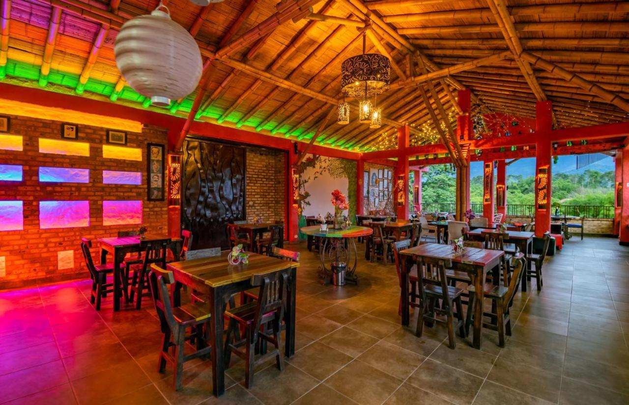 Hotel Campestre Solar De La Luna Albania  Exterior photo
