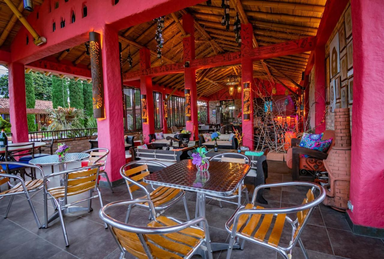 Hotel Campestre Solar De La Luna Albania  Exterior photo