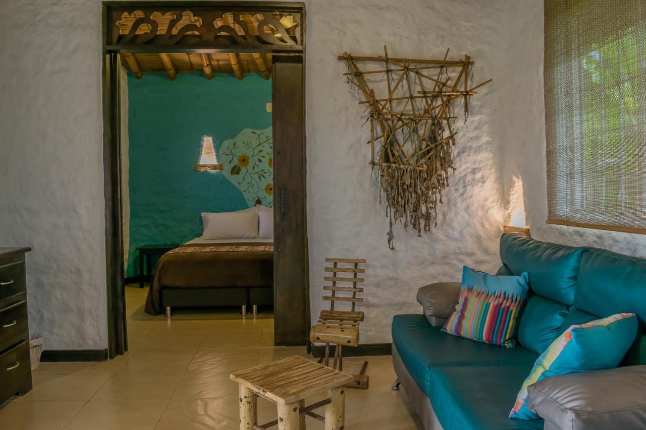 Hotel Campestre Solar De La Luna Albania  Exterior photo