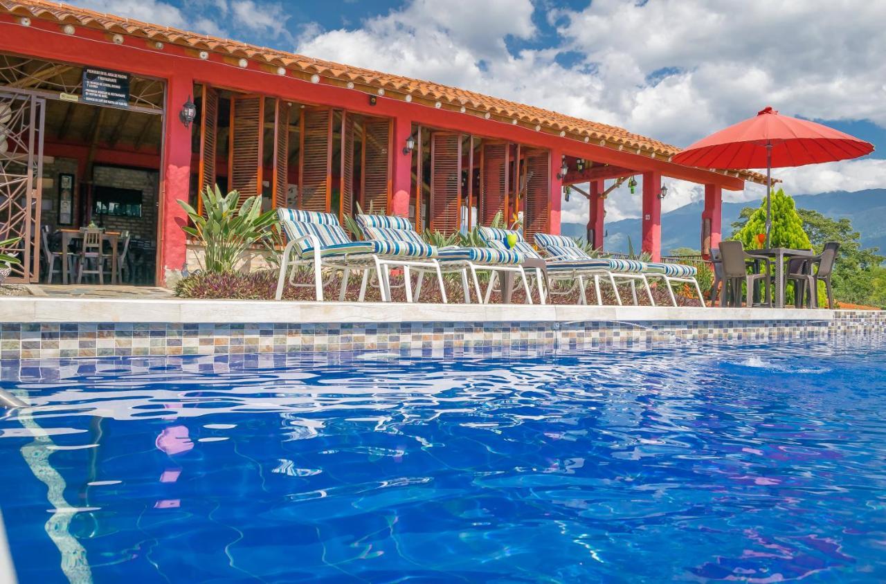 Hotel Campestre Solar De La Luna Albania  Exterior photo