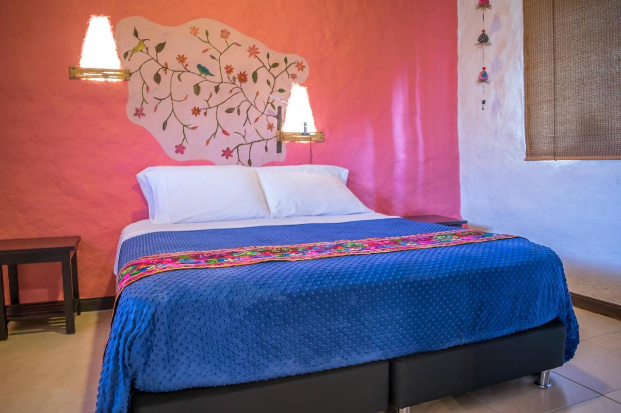 Hotel Campestre Solar De La Luna Albania  Exterior photo