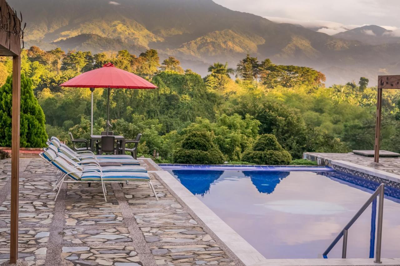 Hotel Campestre Solar De La Luna Albania  Exterior photo